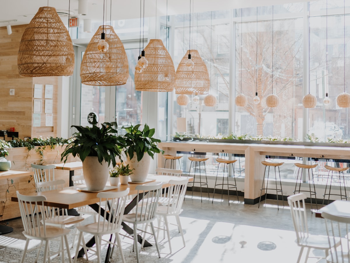 Bright dining room at Cansa